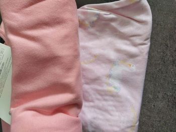 Lot 2 Pyjamas cygnes