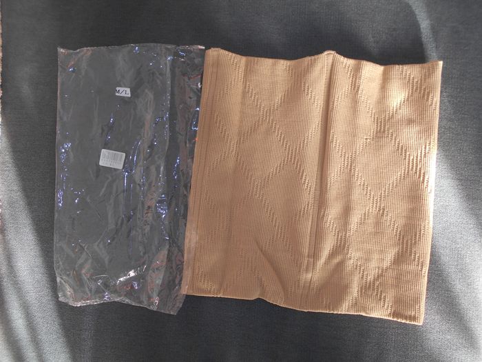 Gaine amincissante, taille: M/L (38/40) neuve
