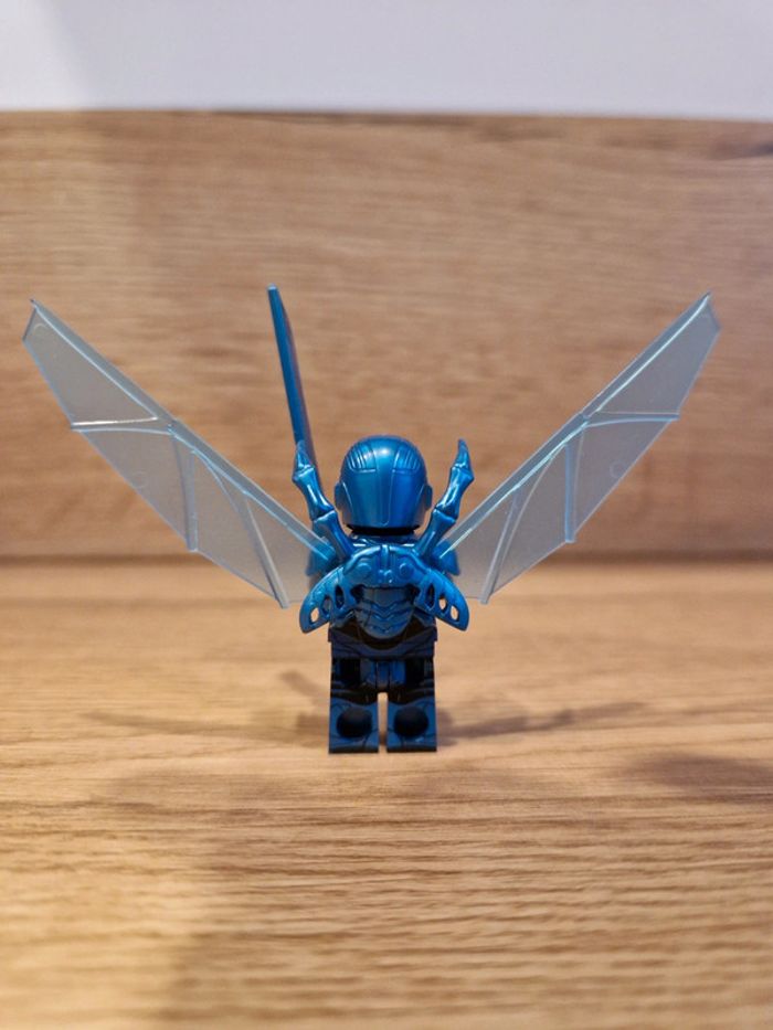 Figurine type lego Blue Beetle DC Comics - photo numéro 3