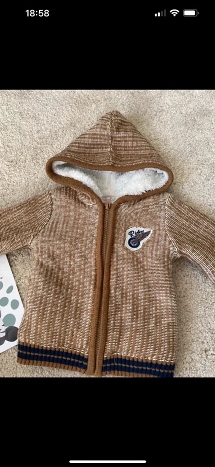 Gilet chaud bébé 18 mois – capuche doublée - photo numéro 7