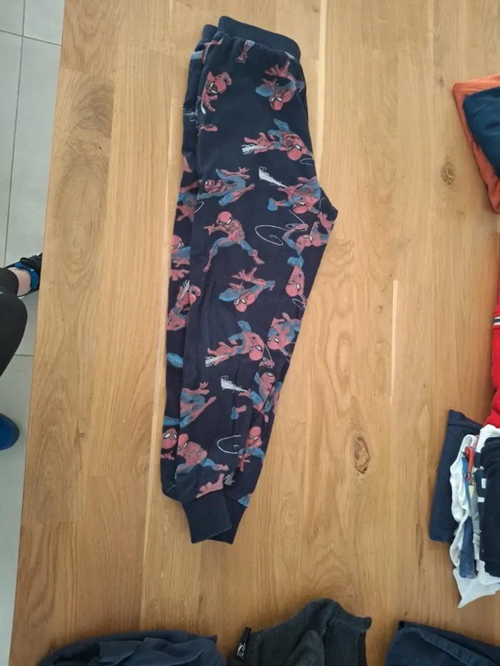 Lot vêtements garçon 5 ans - photo numéro 13