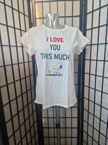 T shirt snoopy a donner sur demande avec tout achat