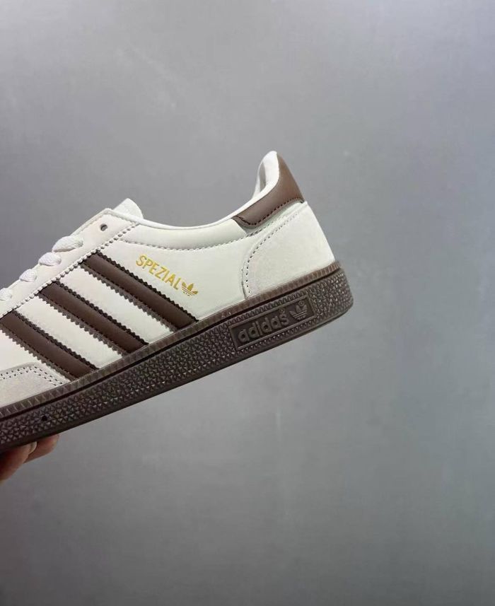 Baskets Adidas taille 39 - photo numéro 6