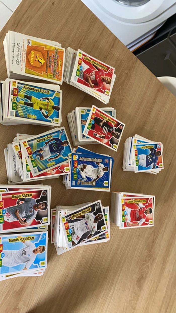 Lot cartes panini adrenalyn 2019-2020