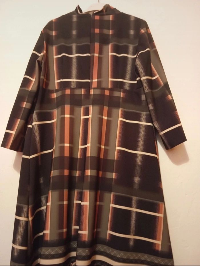 Robe neuve marque Mara Desideri - photo numéro 2