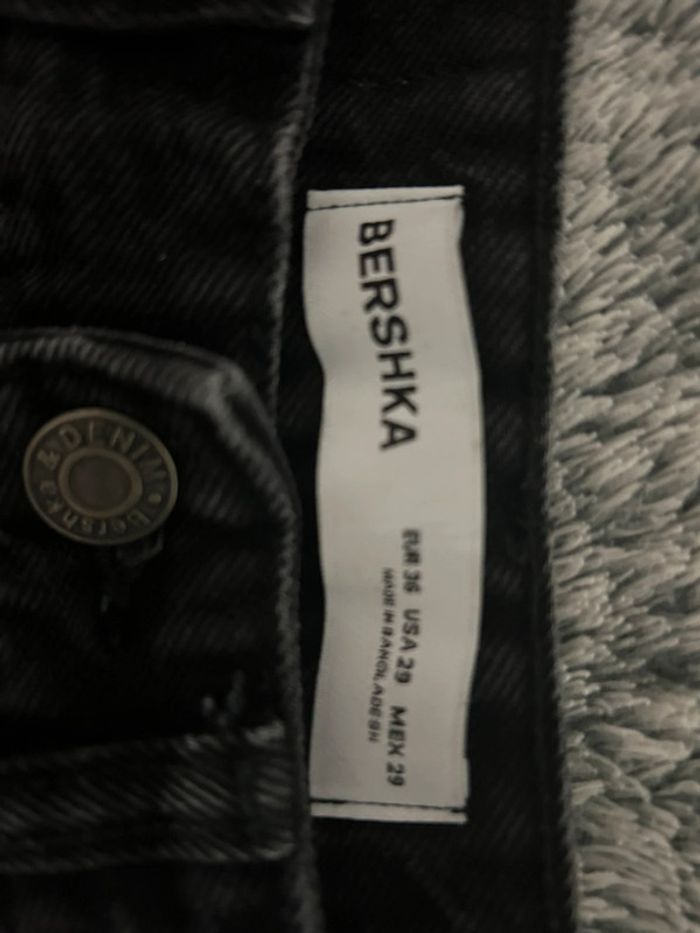 Jean noir - photo numéro 3