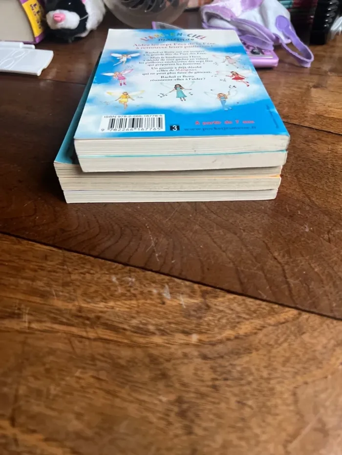 Lot de livres pour enfants chaton, magique, bus, magique, cabane, magique et l’arc-en-ciel - photo numéro 5