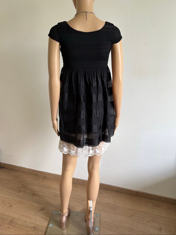 Robe courte noire et blanche Molly Bracken taille M TBE - photo numéro 6