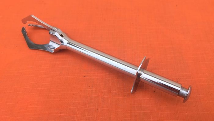 Années 1960 Pince " crabe " à glace / sucre Inox Bouton poussoir / 3 griffe - photo numéro 5