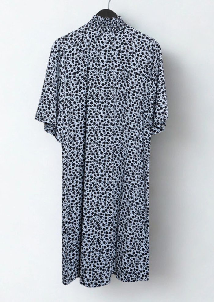 Robe imprimé fleurs manches papillons• floral print dress H&M Taille 34 - photo numéro 6