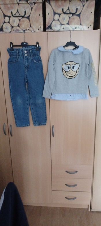 Très beau ensemble fille T 5/ 6 ans