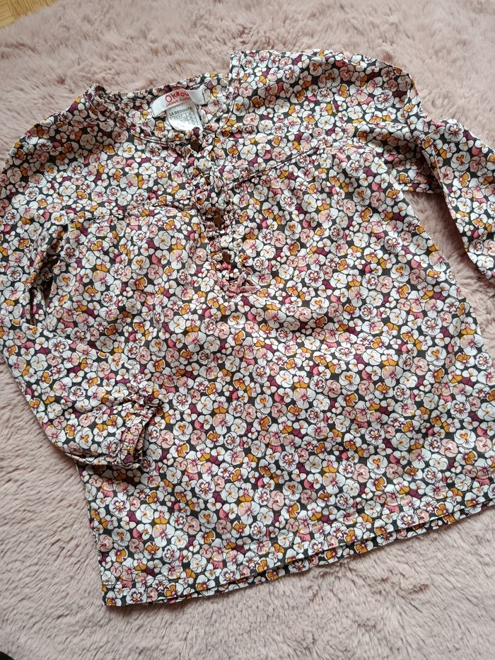 Blouse fleurie - taille 24 mois