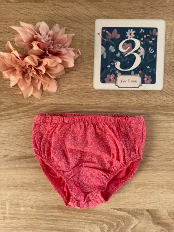 Culotte rose P’tit bisou 3 mois TBE