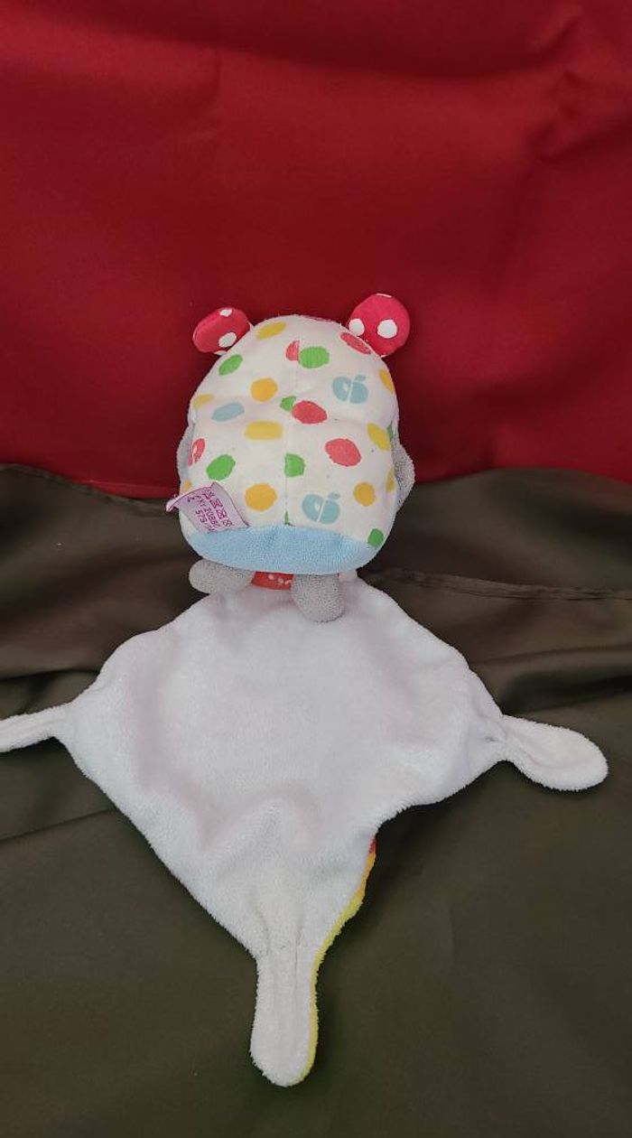 Doudou mouchoir coccinelle POMMETTE Intermarché arc en ciel champignon - photo numéro 3