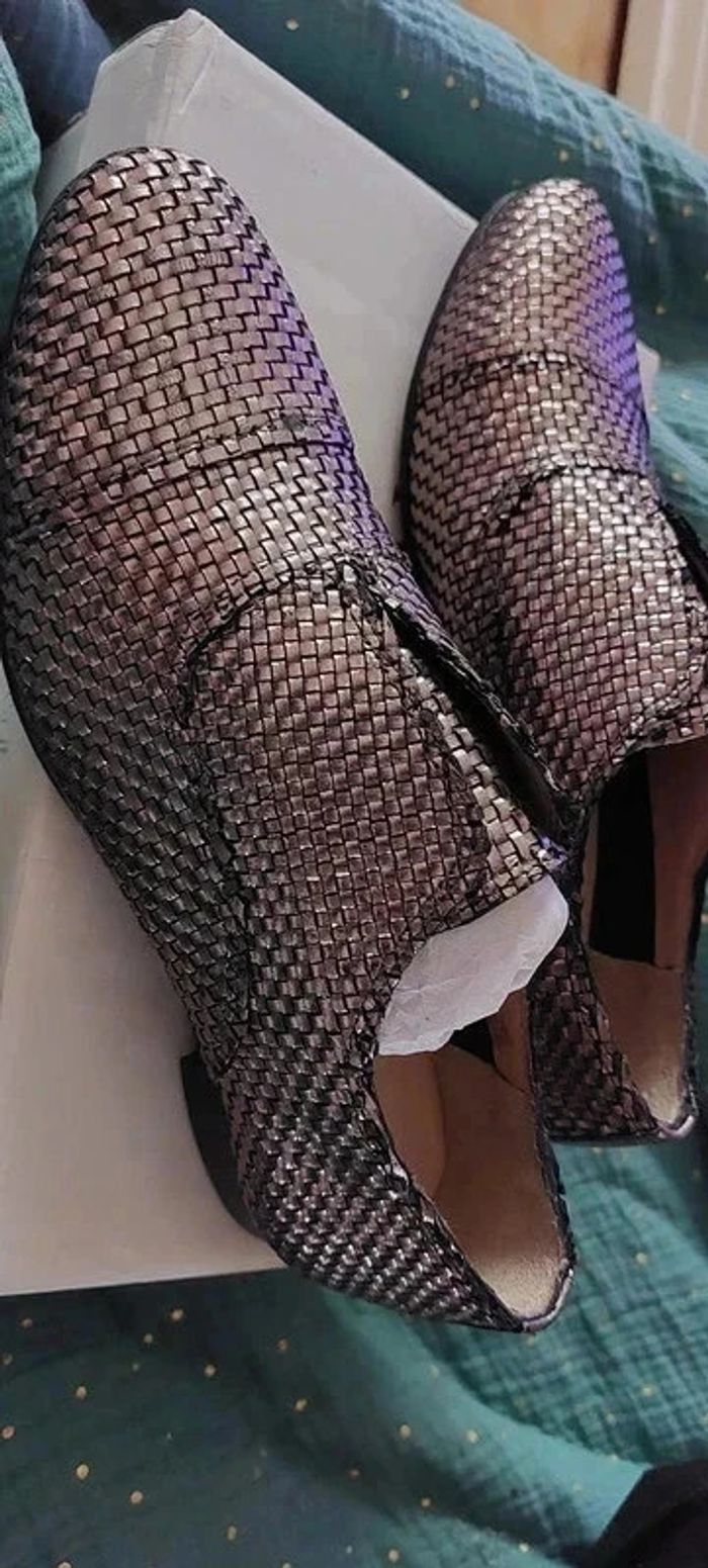 sublime chaussure couleur acier en cuir tressé "marque "café noir"pointure38 - photo numéro 4