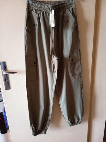 Pantalon cargo.
