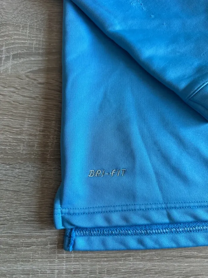 Haut survêtement Nike - photo numéro 5