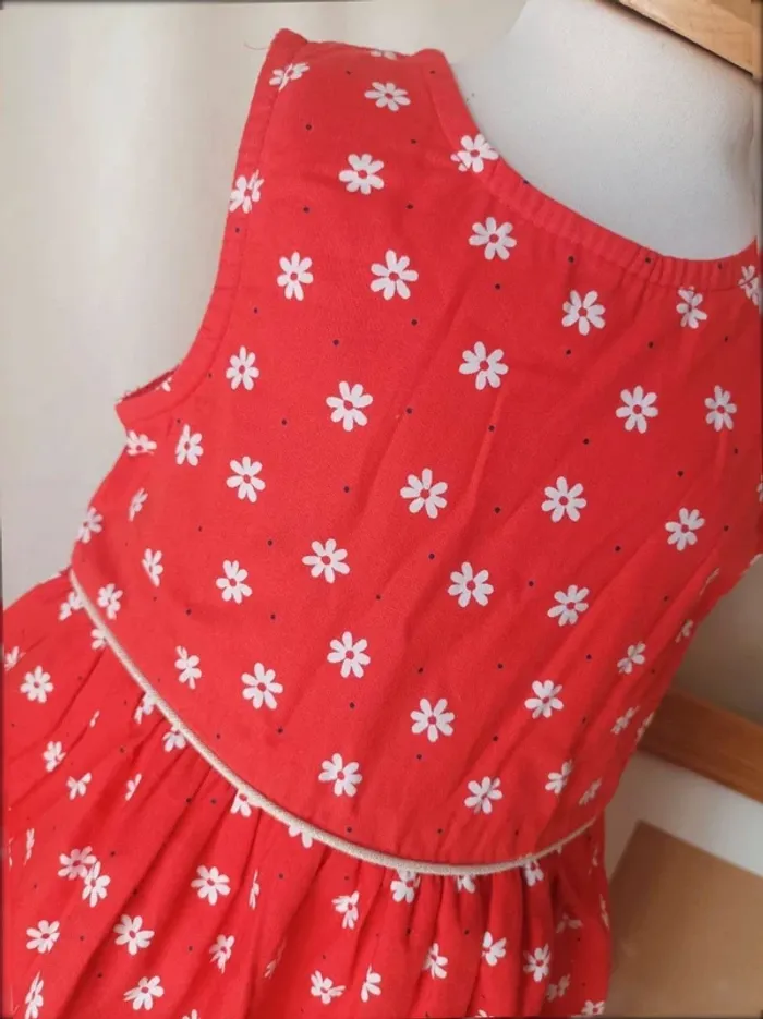 Superbe robe sans manche rouge neuve Tissaia fille 12 mois - photo numéro 2