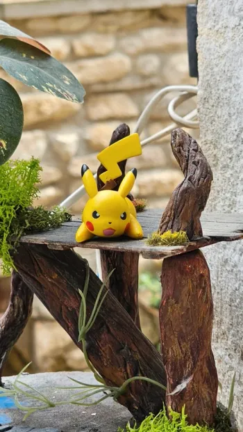 Super figurine Pokemon Nintendo tomy pikachu