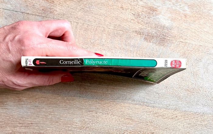 Livre de poche tragédie Polyeucte de Corneille - photo numéro 5