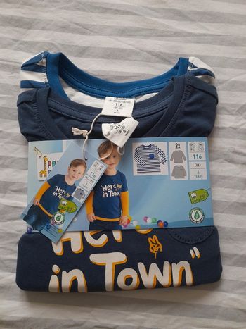 Lot 2 tee-shirt manches longues 6 ans neuf