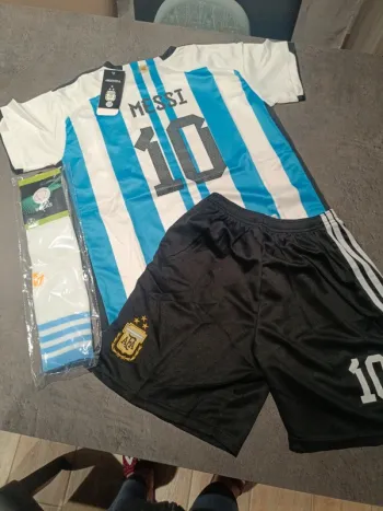 Tenue foot Léo Messi argentine. T.28