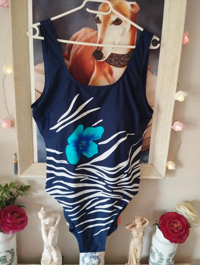 🥥 Maillot de Bain Style Classique Imprimé Graphique & Fleuri Tissaïa T48🥥 - photo numéro 16