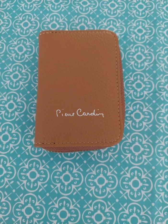 Porte carte pierre cardin
