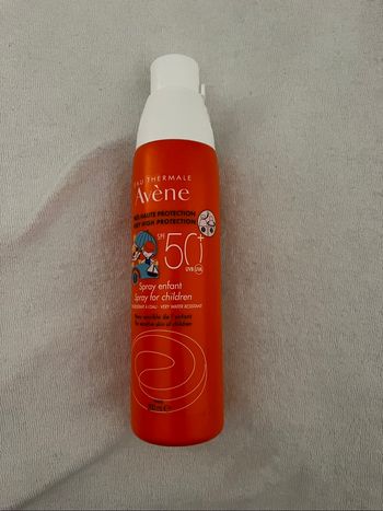 Crème solaire avene enfant