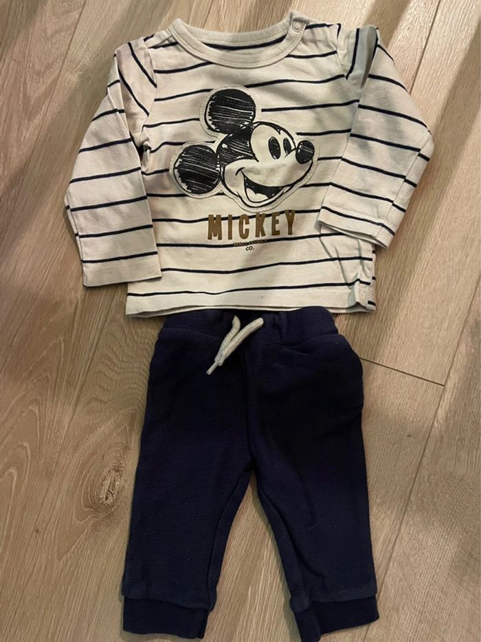 Ensemble Mickey C&A
