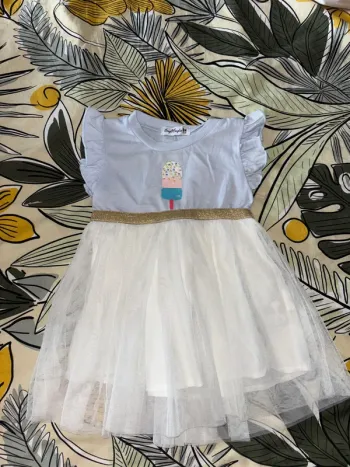 Robe froufrou
