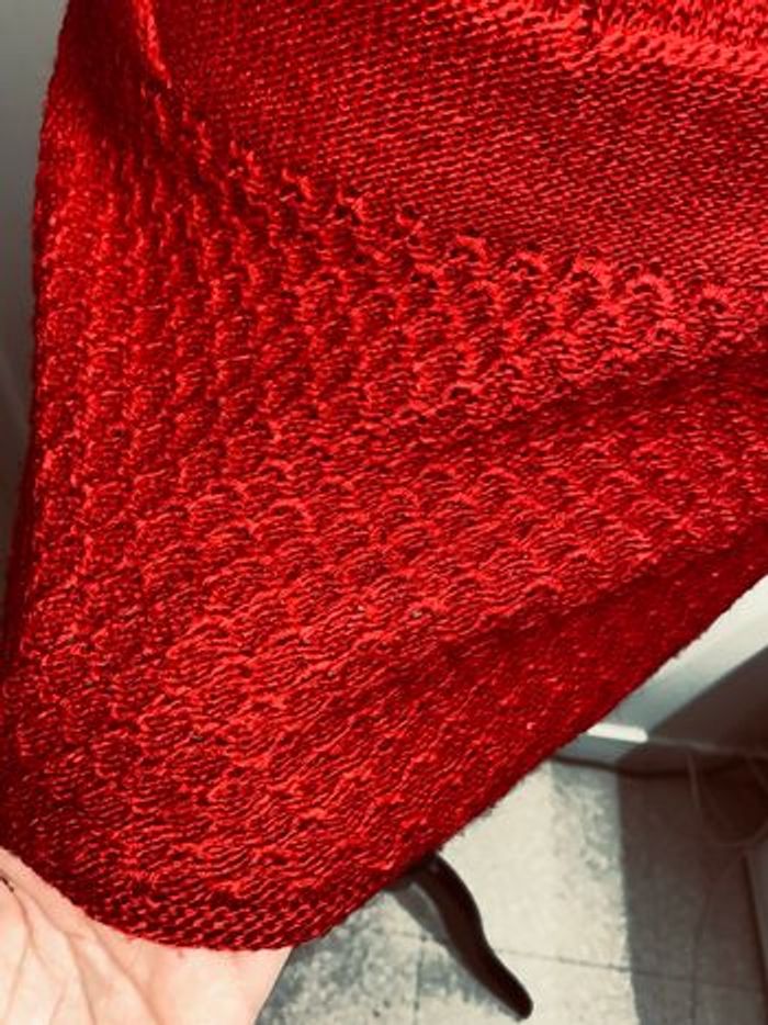 Pull sans manches rouges - photo numéro 3