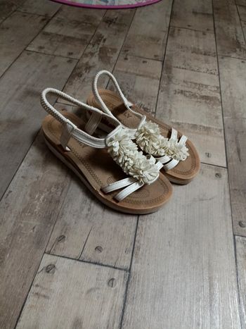 Nu pieds fleurs 36