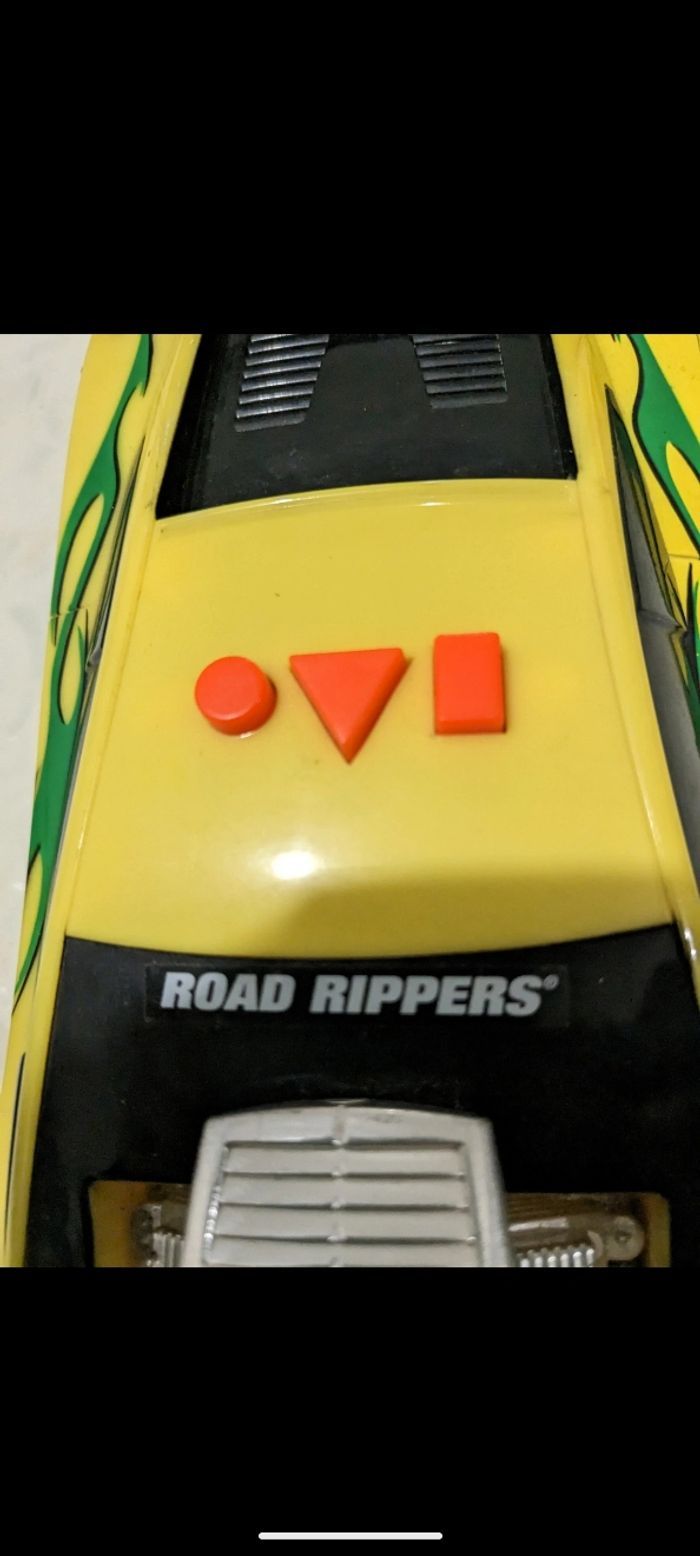 Belle voiture vintage avec son et lumière Road Rippers. - photo numéro 10