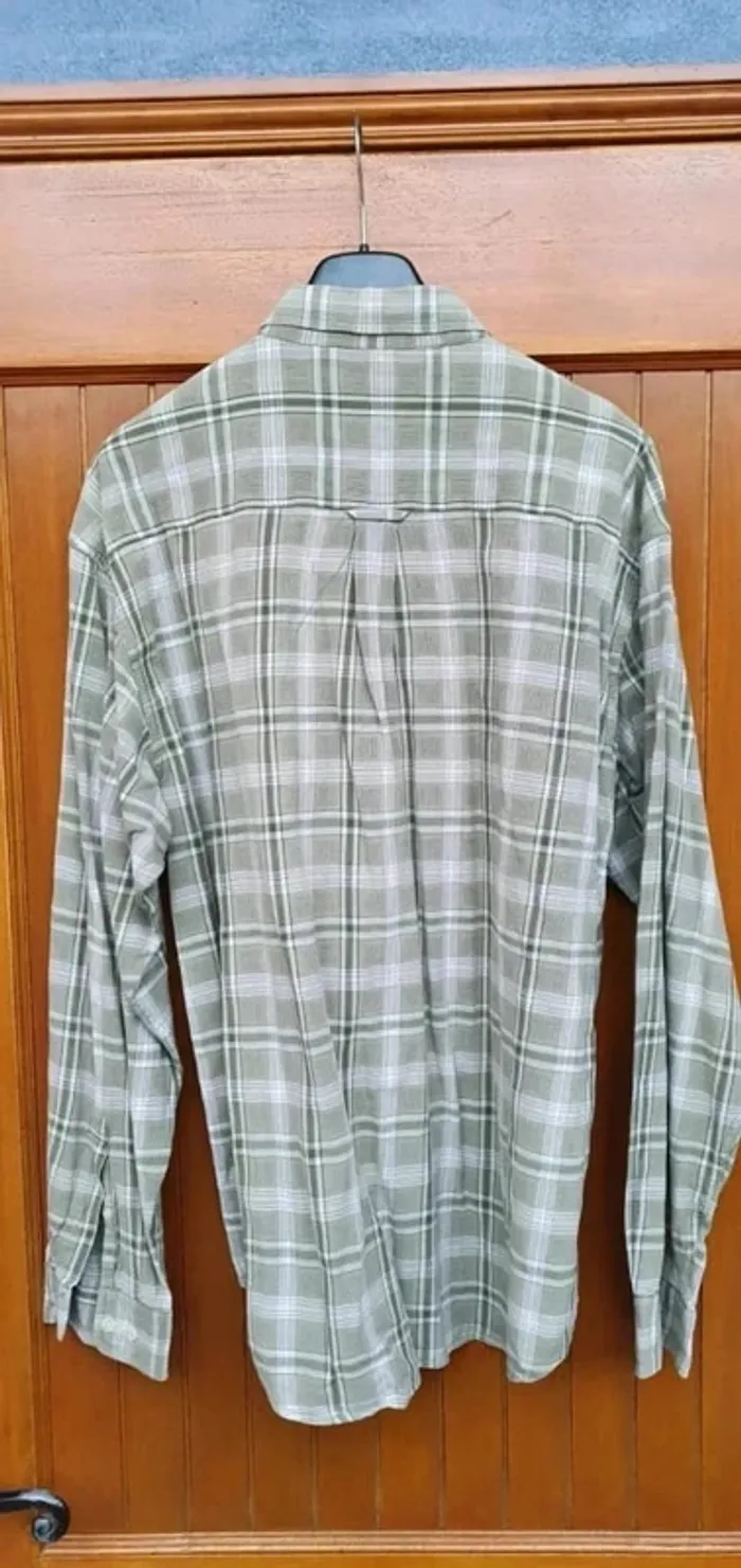 Chemise à carreaux Kiabi - photo numéro 3