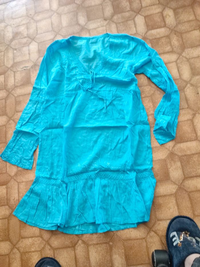 Robe M