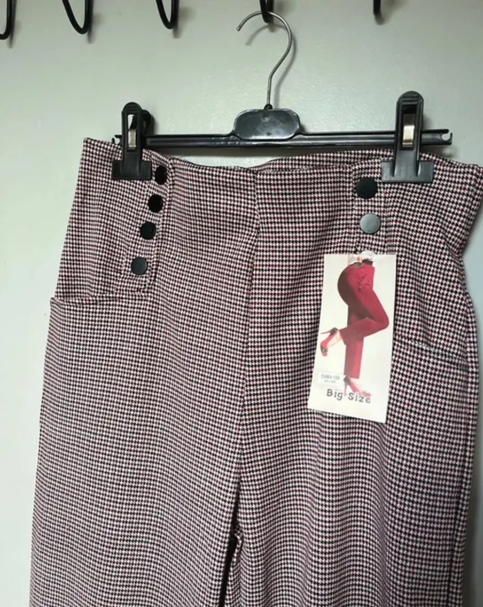 Pantalon neuf - photo numéro 2