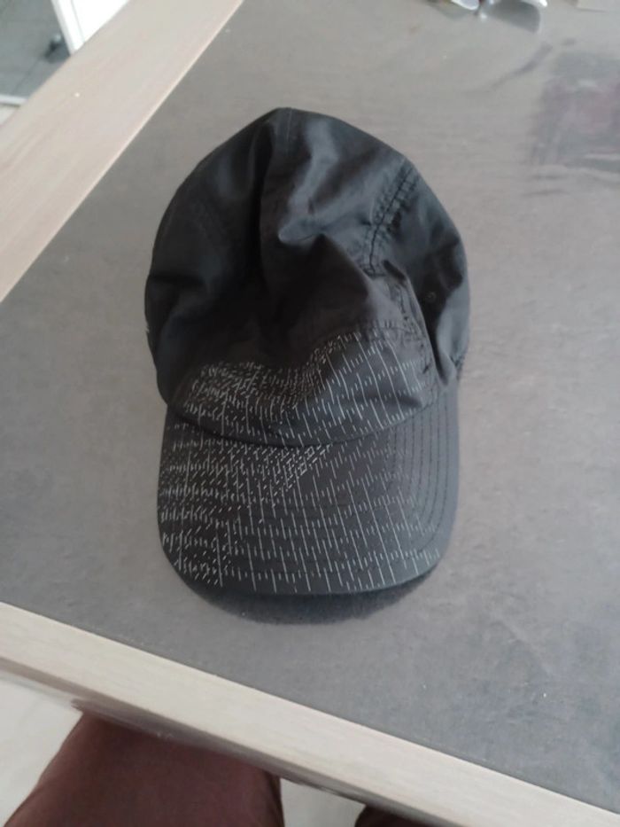 Casquette umbro - photo numéro 2