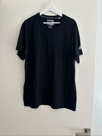 Adidas tshirt noir taille XL homme