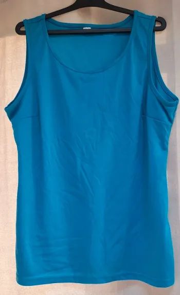 Débardeur taille 46/50 en très bon état