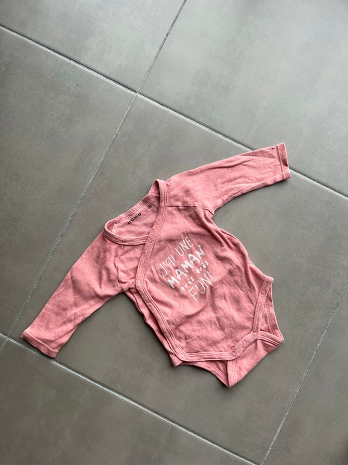 Lot de 4 bodys bébé fille 6 mois - photo numéro 4