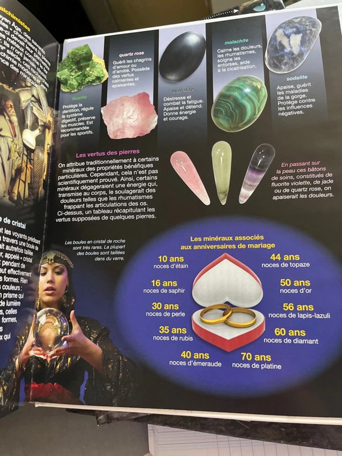 Livre sur les minéraux - photo numéro 3