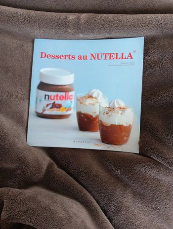 Livre de recettes Desserts au Nutella Marabout