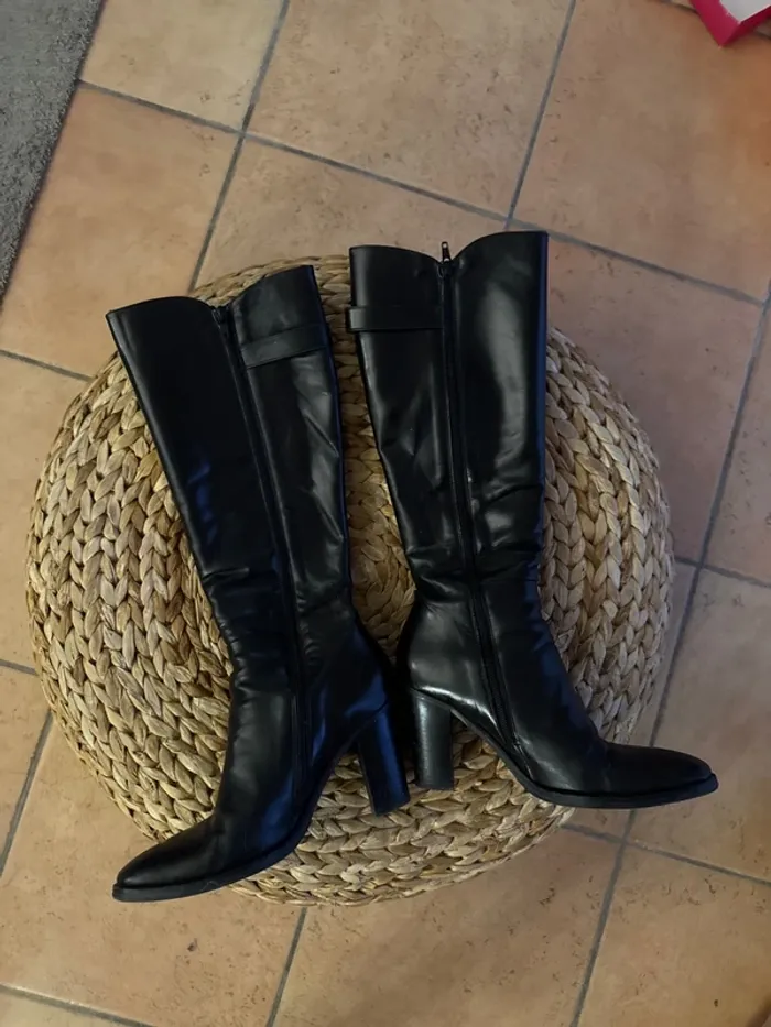 Bottes à talons en cuir - photo numéro 4