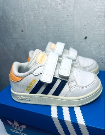 Adidas Blanc / Marine / Orange – Pointure 22 (bébé)