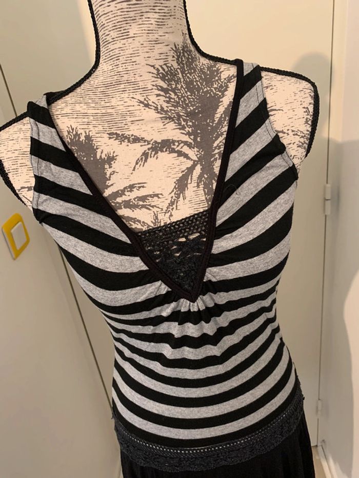 Robe sans manche - photo numéro 2