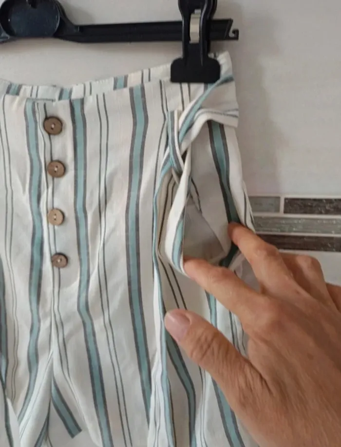 Short Pimkie t.34 taille haute, viscose - photo numéro 4