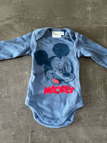 Body Mickey neuf 1 mois