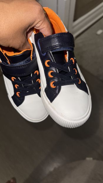 Basket Ramos porté une fois comme neuve
