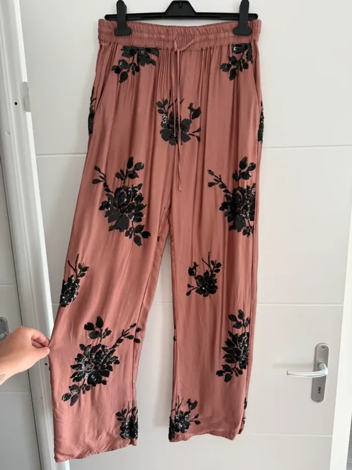 Pantalon Zara rose noir M large droit long pantaloni pantalones Vloeiende palazzo Calças femme - photo numéro 2
